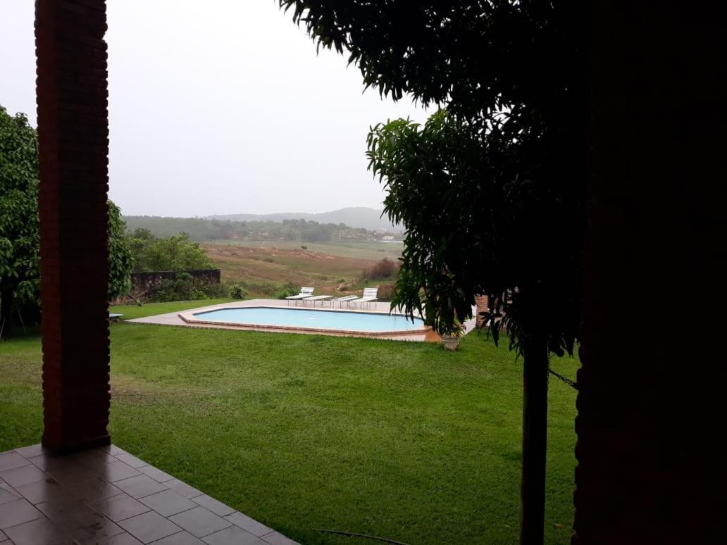 Chácara Charbella Vila Tres Ranchos Exterior foto